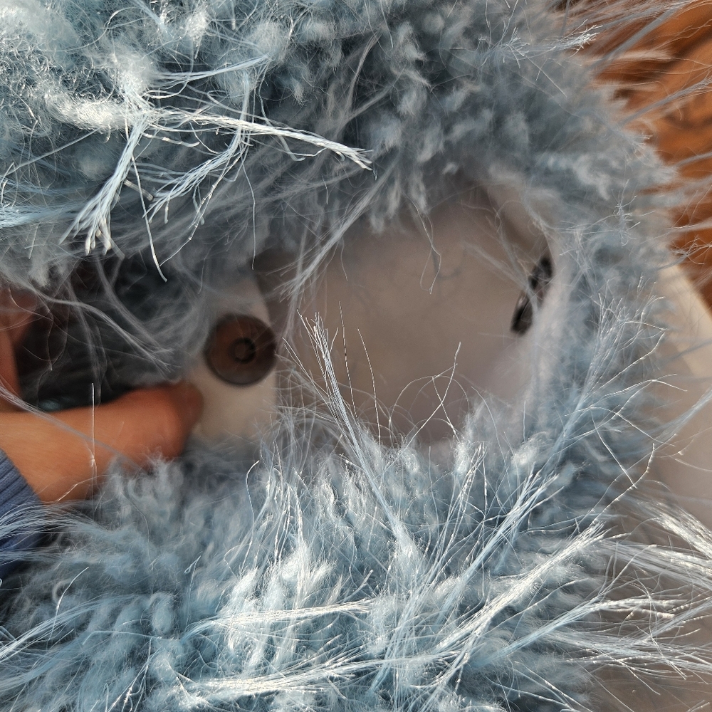 New Fluffy Light Blue Purse - Picture 4 of 6
